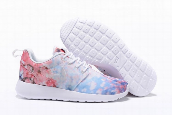 nike roshe run cherry blossom